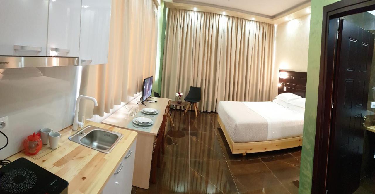Comfort Hotel Fier Exterior foto